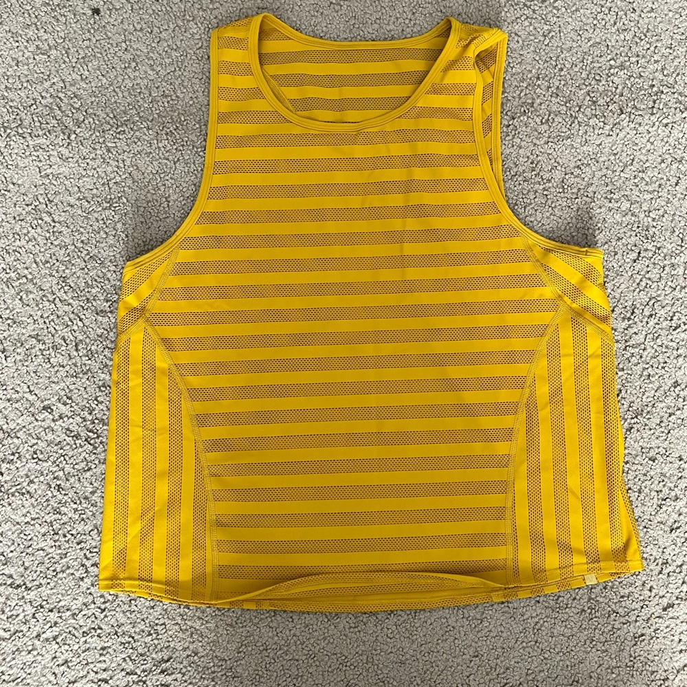 Lululemon tank